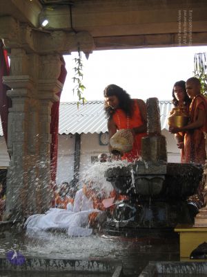 20080117 purnabhishekam 2042 CMP WM.jpg