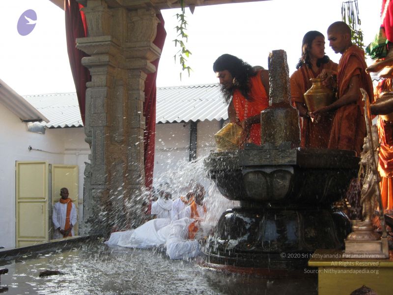 File:20080117 purnabhishekam 2059 CMP WM.jpg