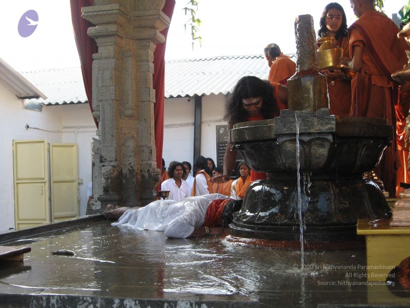 File:20080117 purnabhishekam 2081 CMP WM.jpg