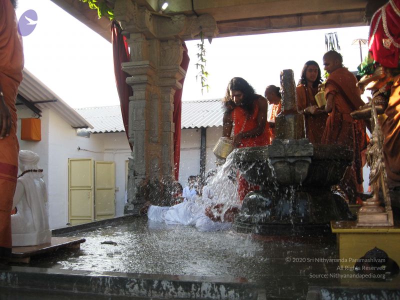 File:20080117 purnabhishekam 2087 CMP WM.jpg