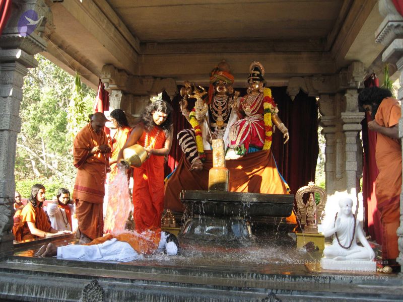 File:20080117 purnabhishekam 2133 CMP WM.jpg
