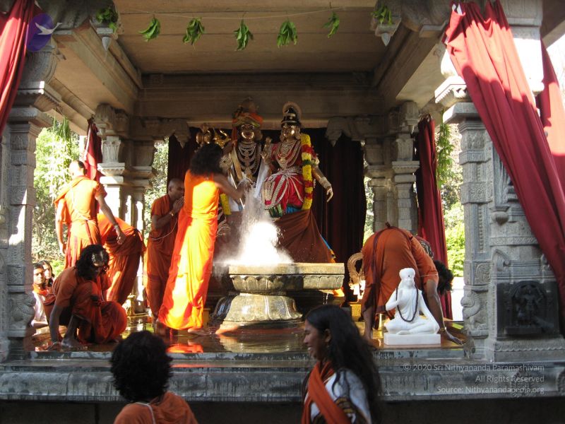 File:20080117 purnabhishekam 2253 CMP WM.jpg
