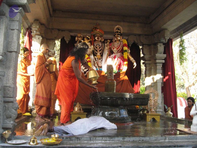 File:20080117 purnabhishekam 3948 CMP WM.jpg