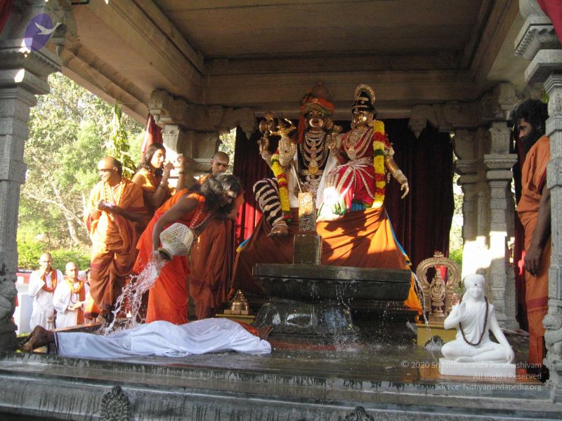 File:20080117 purnabhishekam 4000 CMP WM.jpg