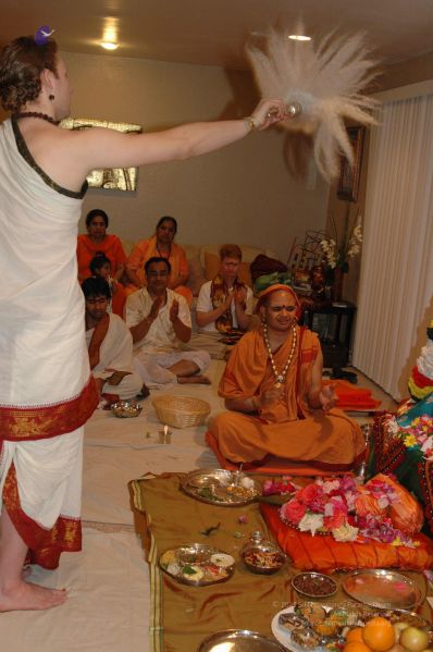 File:20080503 HomeDarshan 0671.jpg