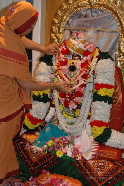 File:20080503 HomeDarshan 0682.jpg