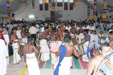 20080717 darshan 0110 CMP WM.jpg