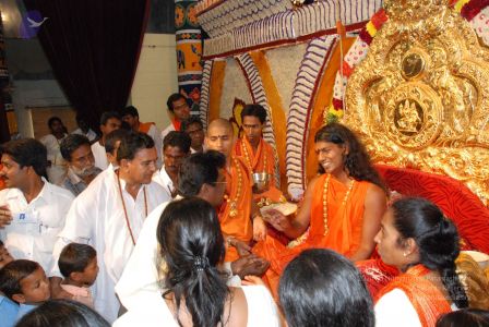 20080717 more darshan 0030 CMP WM.jpg