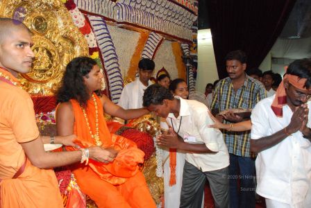 20080717 more darshan 0274 CMP WM.jpg