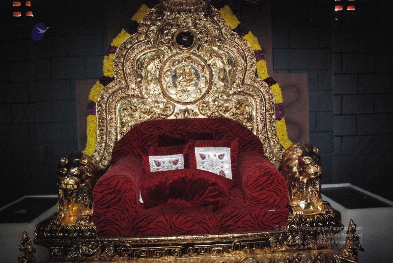 File:20081120 throne 0071.jpg