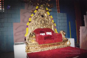 20081120 throne 0075.jpg