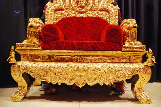 20081120 throne 0551.jpg