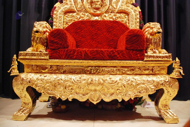 File:20081120 throne 0554.jpg