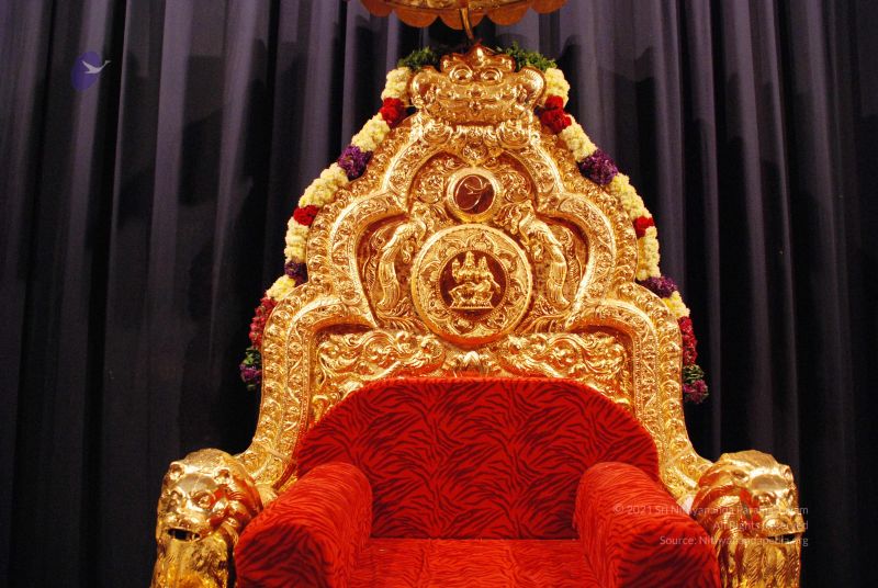 File:20081120 throne 0560.jpg