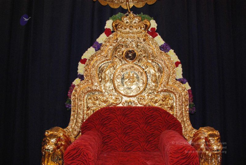 File:20081120 throne 0563.jpg