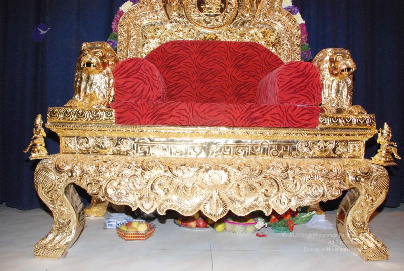 File:20081120 throne 0573.jpg