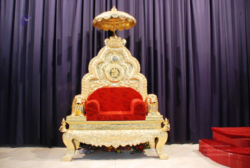 File:20081120 throne 0928.jpg