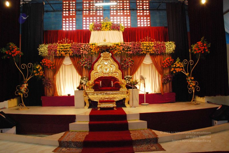 File:20081120 throne 0983.jpg