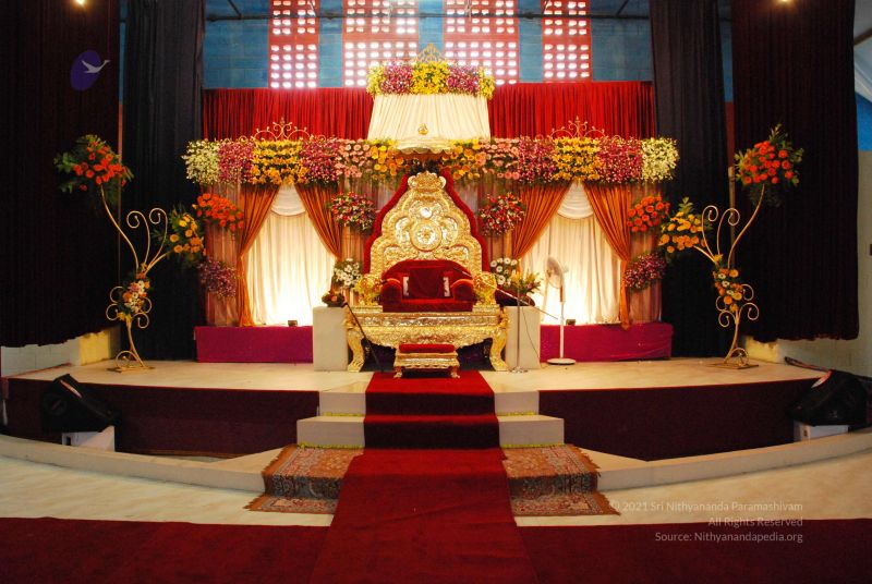 File:20081120 throne 1003.jpg