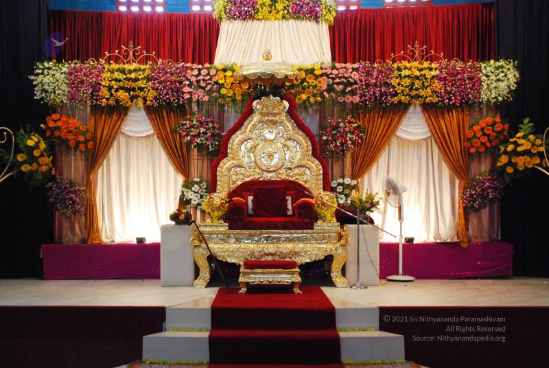 File:20081120 throne 1013.jpg