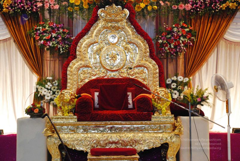 File:20081120 throne 1022.jpg