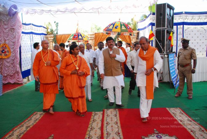 20081230 Photo 2950 10StUWLsxtjtFdnf5TSn-YXd7YVL4 Ugi.JPG