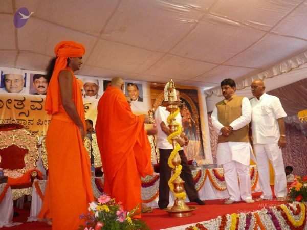 20081230 Photo 3393 1SL0B14LmDAjBttP5xcqqqYMhiL1SJOLI.JPG