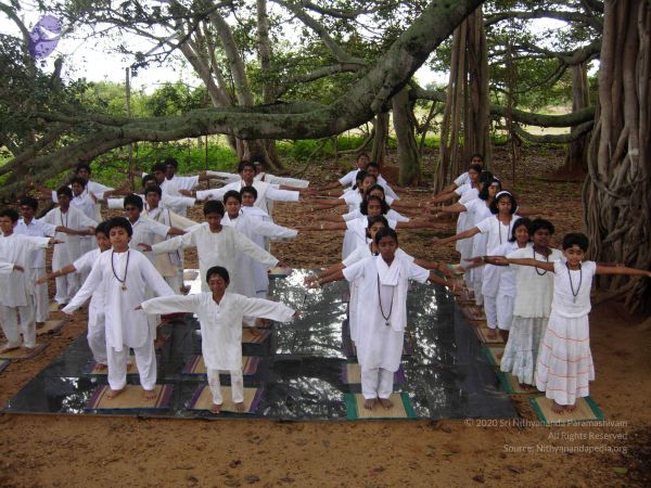 2008 Gurukul Photo 287 1lQLbJYItg44xOwj5Itrktp lcm hPYpE.jpg