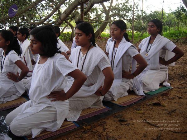 2008 Gurukul Photo 295 1XZK3g3RiwFWRtvotZrPleAvQS4xL92Je.jpg