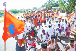 20090112 kodikannyatra 0654 CMP WM.jpg