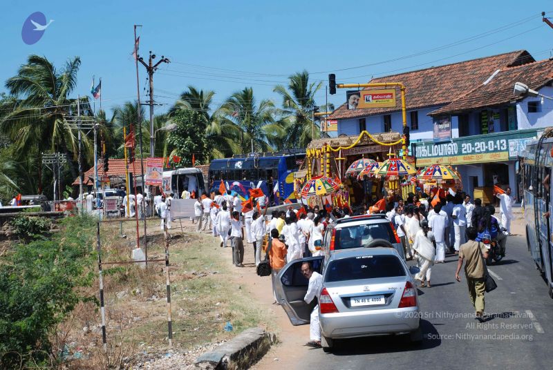 File:20090112 kodikannyatra 1090 CMP WM.jpg