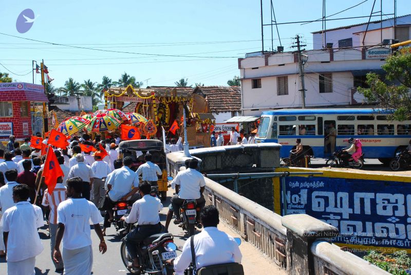File:20090112 kodikannyatra 1121 CMP WM.jpg
