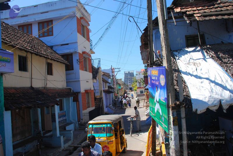 File:20090112 kodikannyatra 1126 CMP WM.jpg