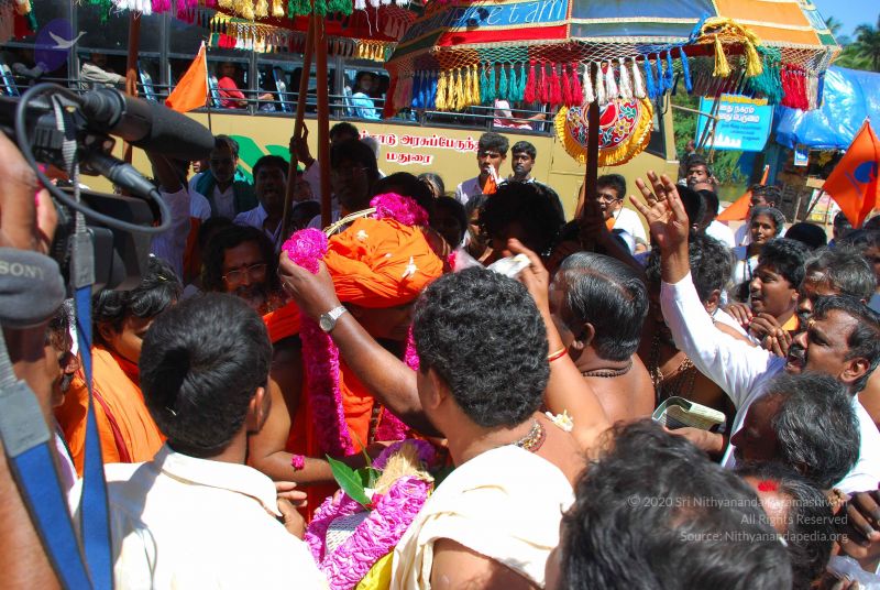 File:20090112 kodikannyatra 1142 CMP WM.jpg