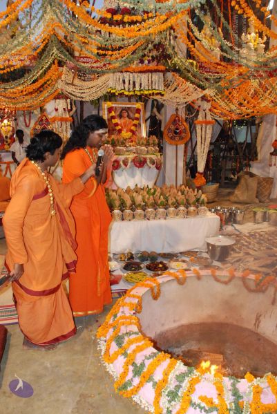 File:20090112 sapthayagam 1415 CMP WM.jpg