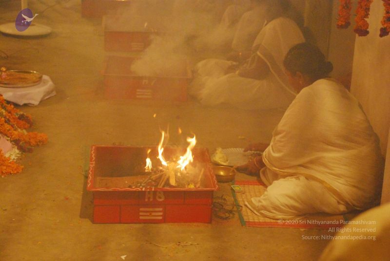 File:20090112 sapthayagam 1588 CMP WM.jpg