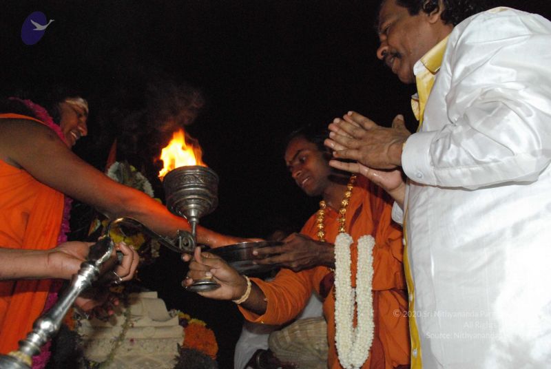 File:20090112 sapthayagam 1779 CMP WM.jpg