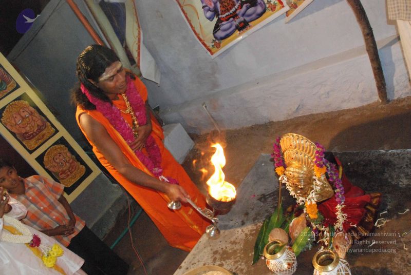 File:20090112 sapthayagam 1840 CMP WM.jpg