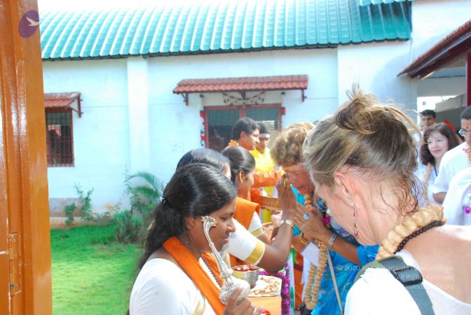 20090601 Photo 1638 1ZlybVG1KVW49NtYFAn6vPzjVGCvEBgYQ.JPG