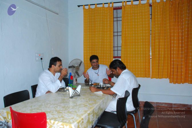 20090604 Photo 1164 1vmQ-PnxZk5bK-5v75TU6d8h6nQEvy25F.JPG