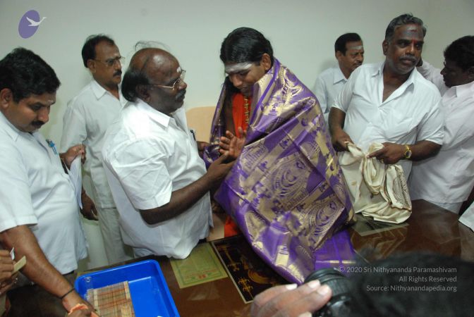 20090806 Photo 1306 1pQ9S3I4icUpJ0FC3LLIvMw0QzzABEwq7.JPG