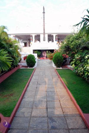 20090914 DSC 0309 CMP WM 0011.jpg