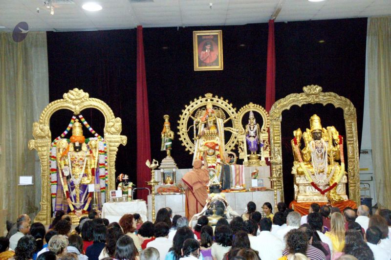 File:20091109 20091109 09Nov2009 Maha Lakshmi Puja 1030100100.jpg