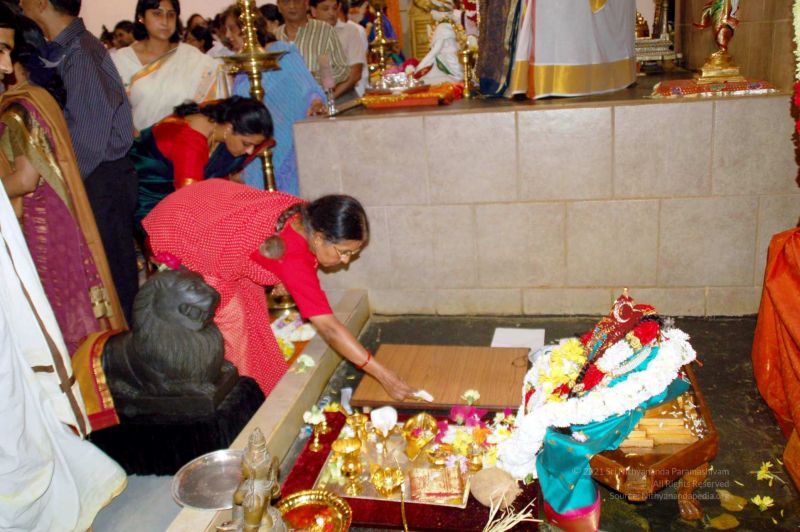 File:20091109 20091109 09Nov2009 Maha Lakshmi Puja 1150100100.jpg