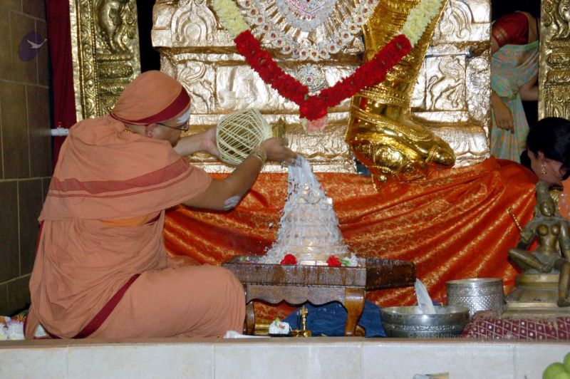 File:20091109 20091109 09Nov2009 Maha Lakshmi Puja 410100100.jpg
