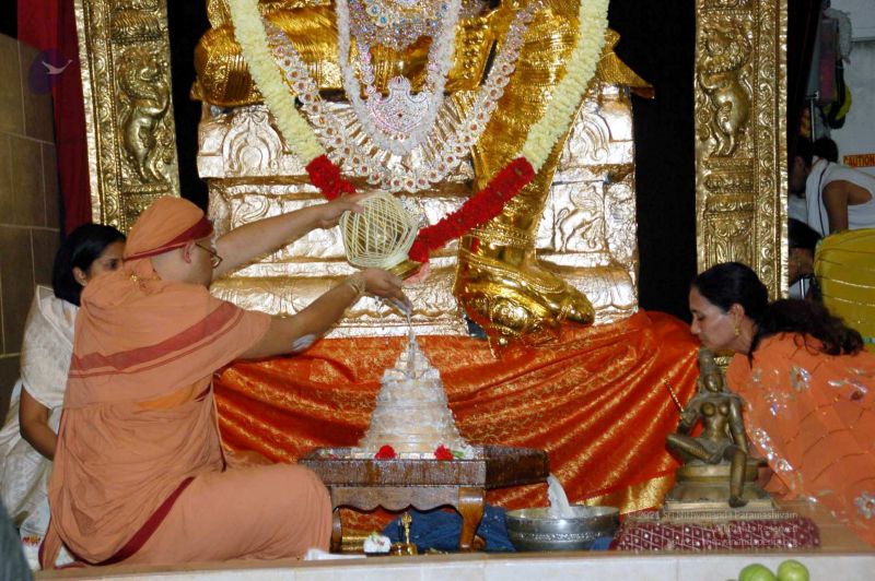File:20091109 20091109 09Nov2009 Maha Lakshmi Puja 420100100.jpg