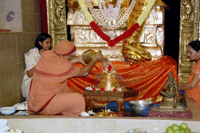 File:20091109 20091109 09Nov2009 Maha Lakshmi Puja 550100100.jpg