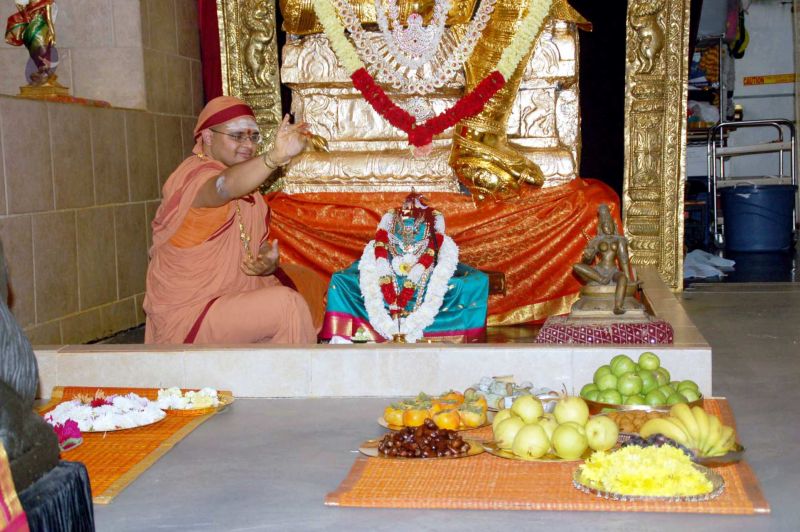 File:20091109 20091109 09Nov2009 Maha Lakshmi Puja 800100100.jpg