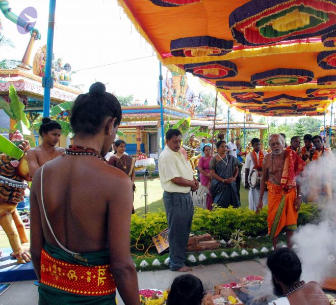 File:20091125DSC 0862 CMP WM001.jpg