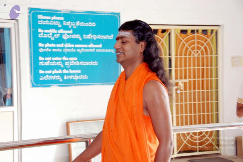 File:20091201DSC 3746 CMP WM001.jpg